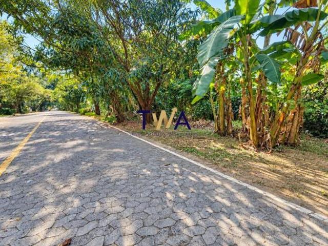 Lote em condomínio, Bosque da Ribeira, Bosque da Ribeira, Nova Lima, R$2.390.000,00, à venda na TWA