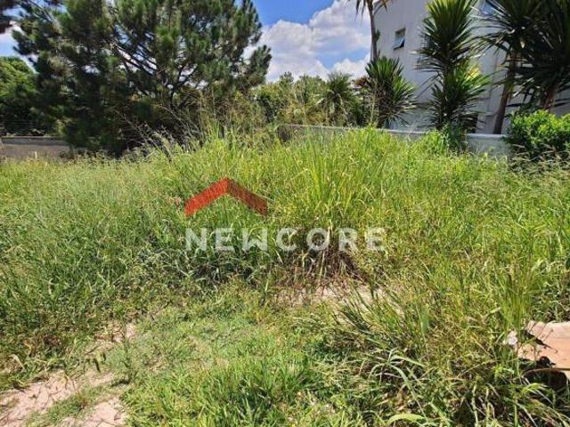 Lote em condomínio em Alameda das Figueiras Granja Viana Carapicuíba/SP