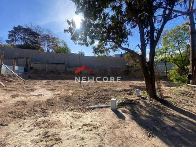 Lote em condomínio em Rua João de Barro Solar do Madeira Contagem/MG