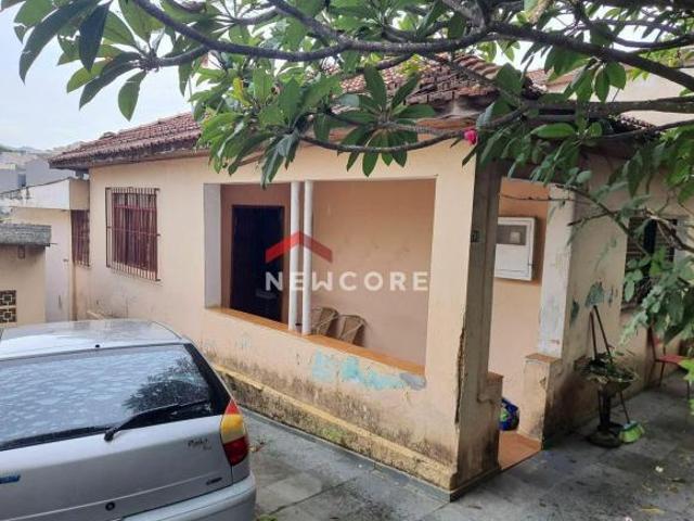 Lote em Rua Anhaia Vila Curuçá Santo André/SP