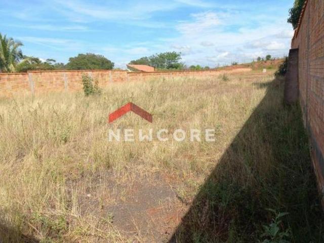 Lote em Rua das Quaresmeiras Chácaras Renno Piratininga/SP