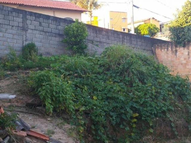 Lote em Rua Santa Sé Vila Belém Contagem/MG