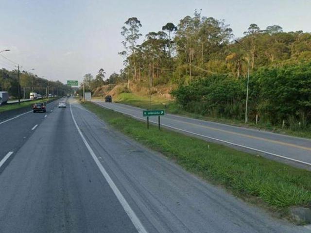 Lote em Rodovia Régis Bitencourt Itaquaciara Itapecerica da Serra/SP