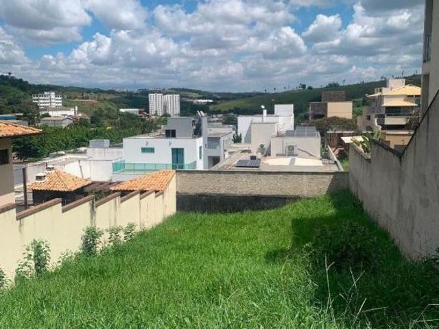 Lote em Vespasiano no condomínio Rosa dos Ventos