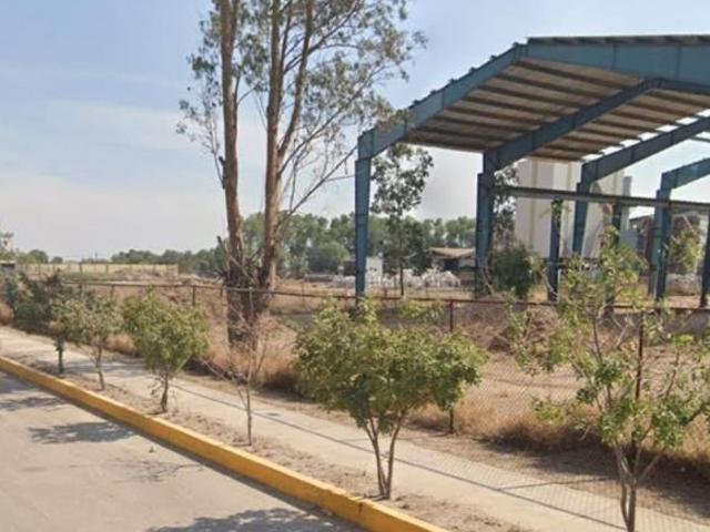 LOTE EN PARQUE INDUSTRIAL EN EJE 132