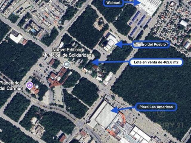 Lote en Venta en Playa del Carmen con uso de Suelo Mixto Comercial