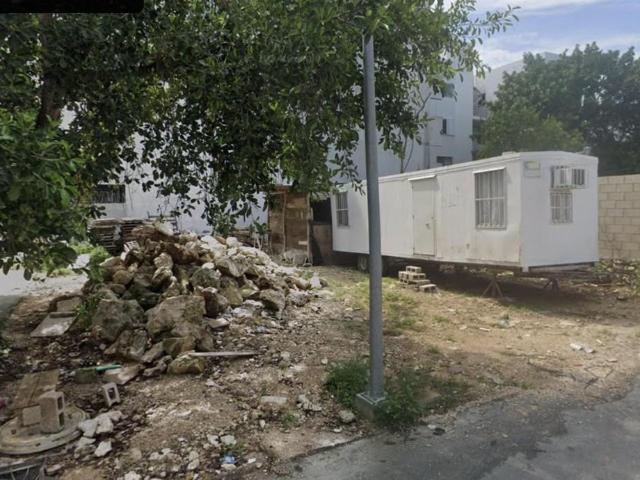 Lote esquina en venta cerca de Centro Maya, Playa del Carmen