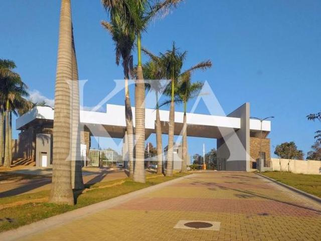 Lote incrível à venda no condomínio Brisas Jundiaí no bairro Samambaia