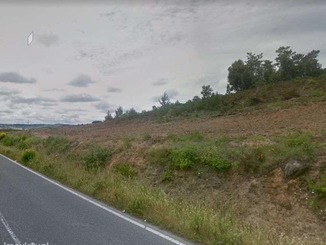Lote Industrial com 3300m2 em Torres Vedras, perto do acesso à A8