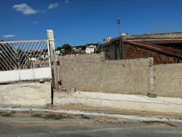 LOTE JA MURADO NO BAIRRO FLORENÃ?A EM RIBEIRÃ?O DAS NEVES