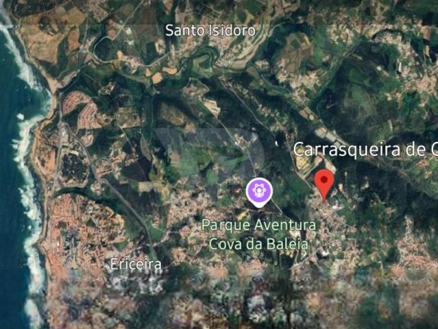 Lote licenciado para moradia unifamiliar com 2 pisos com área bruta construção de 300 m2
