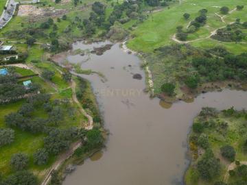 Lote Exclusivo com 2.150 m2 para moradia | Vila Nova de Santo Estevão