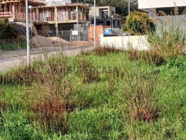 Lote para construção Alcainça