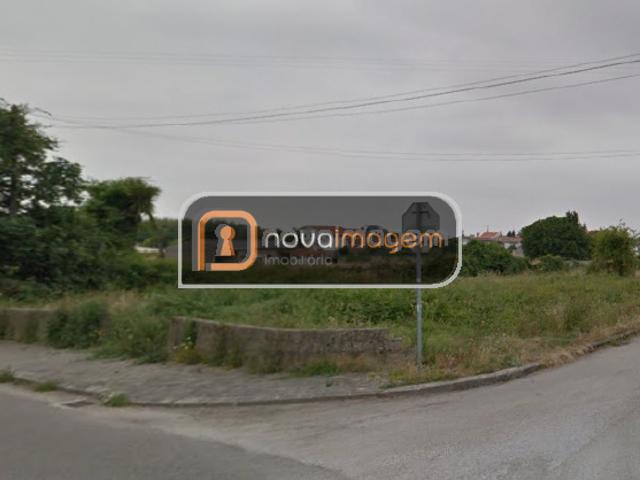 Lote para construção | Aradas