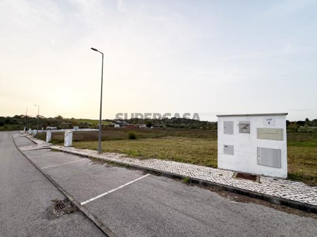 Lote para Construção com 525m2 Lamarosa, Torres Novas