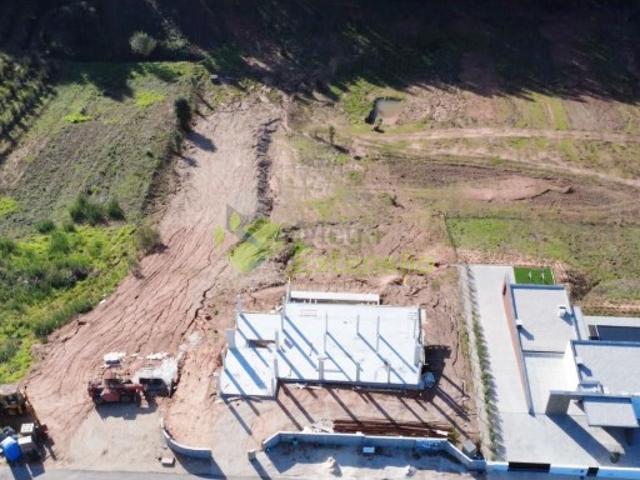 Lote para construção de moradia, centro de Cadaval, com 1168 m2
