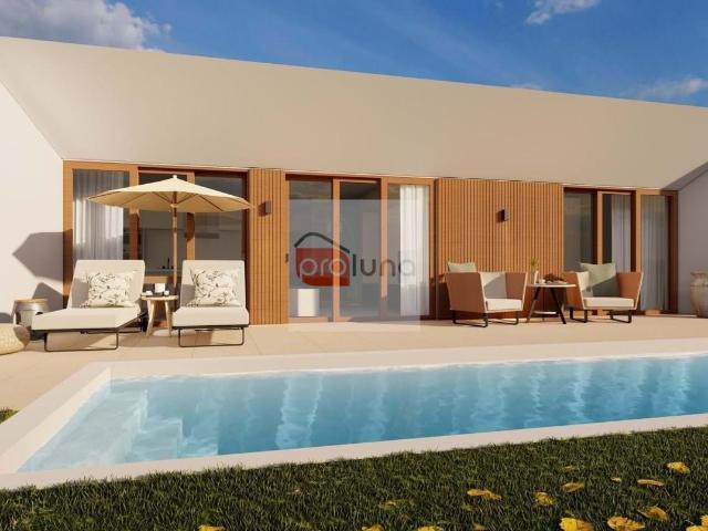 Lote para construção de moradia de 3 quartos em Resort de Golfe