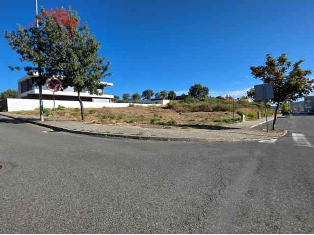 Lote para Construção de Moradia Excelente Localização
