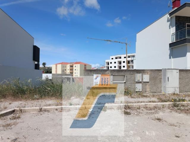 Lote para construção de Moradia Isolada no centro da Lourinhã