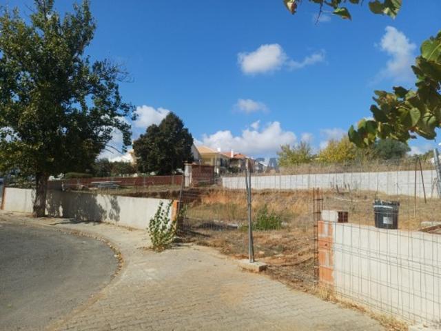 Lote para construção de moradia no centro de Grândola