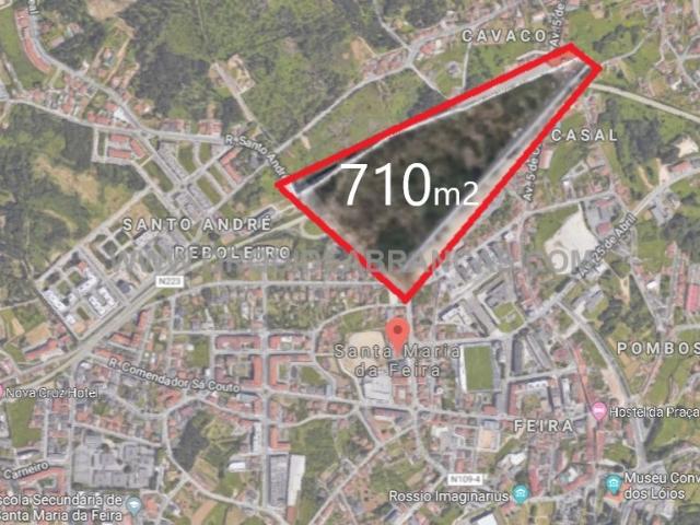 LOTE para construção de moradia Sta M. Feira