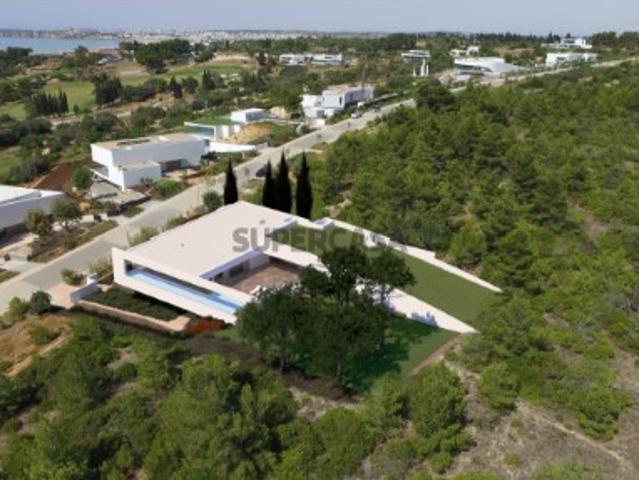 Lote para construção de moradia T5 Lagos