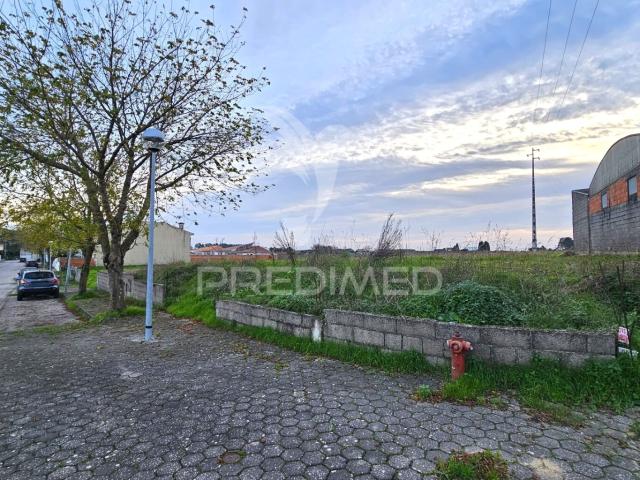 Lote para construção de moradia térrea, Oliveirinha, Aveiro