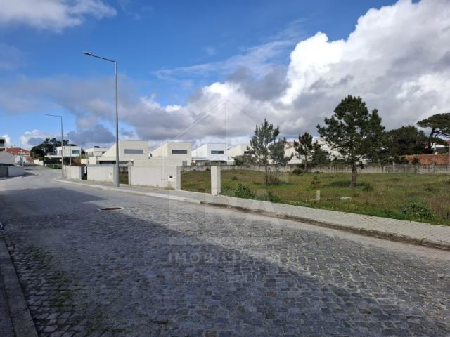 Lote para construção de moradia térrea em Fão