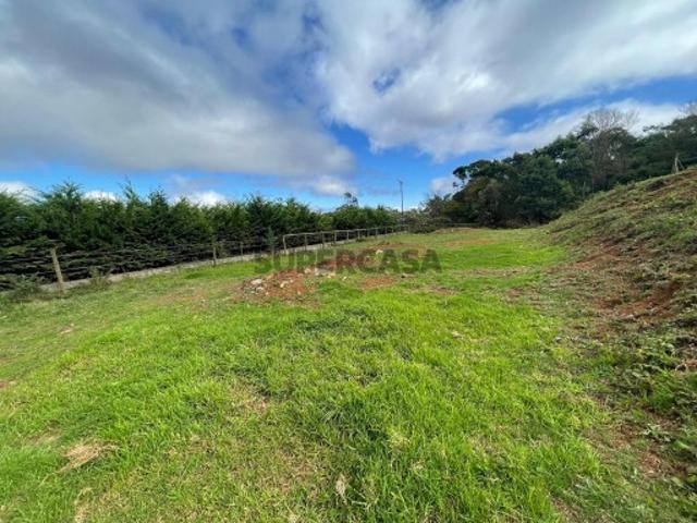 Lote nº7 para construção de moradia unifamiliar no Santo da Serra
