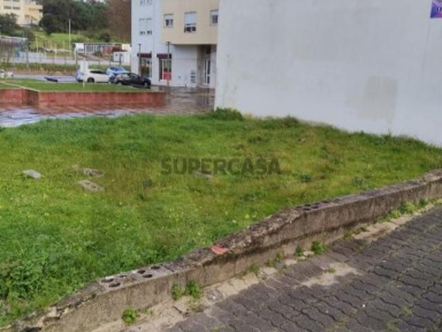 Lote para construção de prédio com 14 fogos