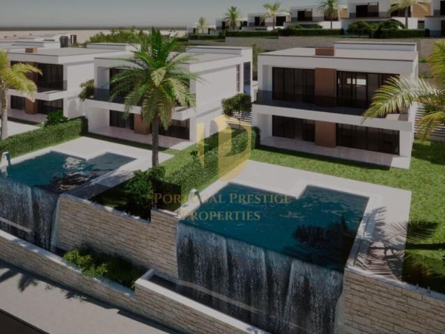 Lote para construção de 20 moradias, na avenida principal
