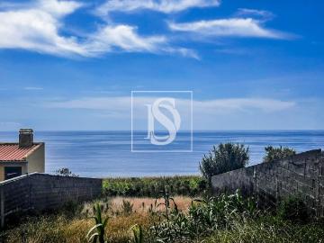Lote para construção Feteiras