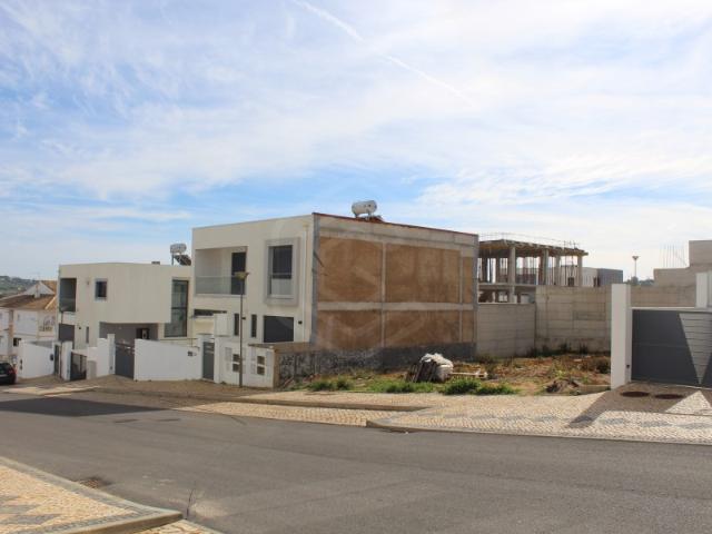 Lote para Moradia T4 construção com conceito CHAVE NA MÃO, Portelas, Lagos, Algarve