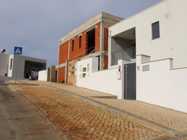 Lote para Moradia T4, construção com conceito CHAVE NA MÃO, Portelas, Lagos, Algarve