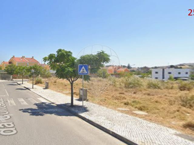 Lote para Moradia em Banda – Oportunidade em Albarraque! 312m² Rio de mouro