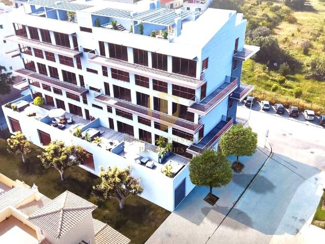 Lote para prédio com projeto aprovado 20 apartamentos Olhão
