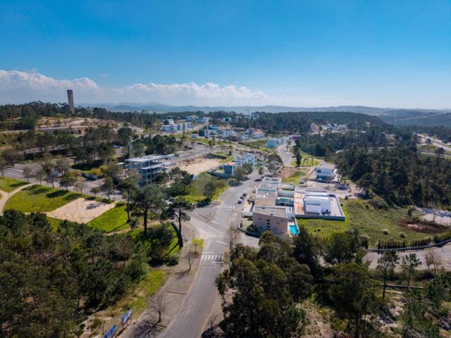 Lote45 para venda na Urbanização Portela da Villa, Torres Vedras