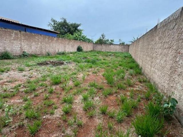 LOTE PLANO MURADO RUA 2 26 DE SETEMBRO 400M² PORTÃO INFRAESTRUTURA DENTRO DE CONDOMÍNIO