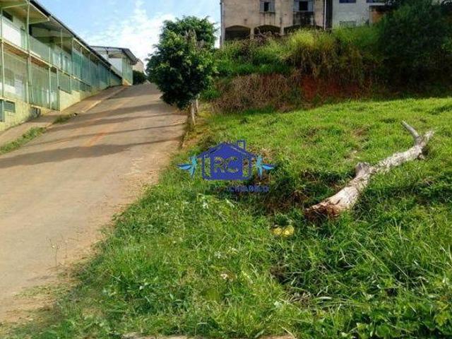 Lote plano de esquina com 360m²