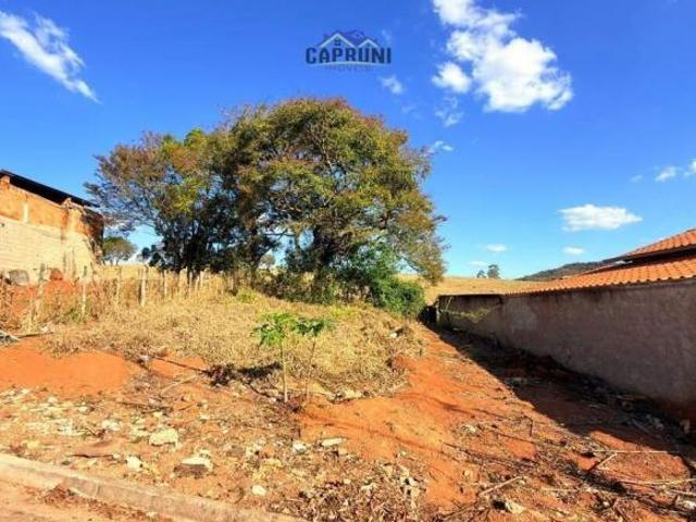 Lote Plano de 186 m² à Venda no Bairro Bella Vista — Passa Tempo/MG