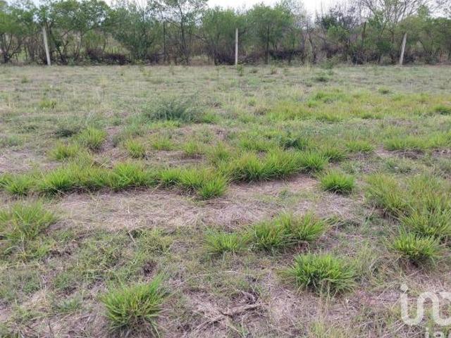 LOTE PLANO EN VENTA CERCA DEL HOSPITAL DE ESPECIALIDADES