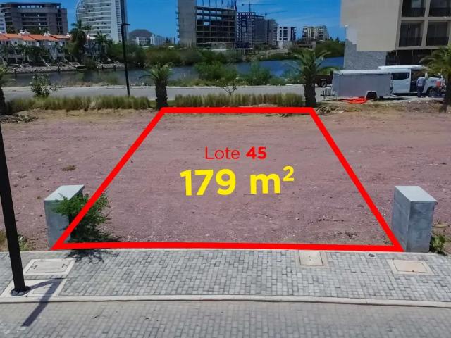 Lote Residencial en comunidad de Golf y Marina en Mazatlán