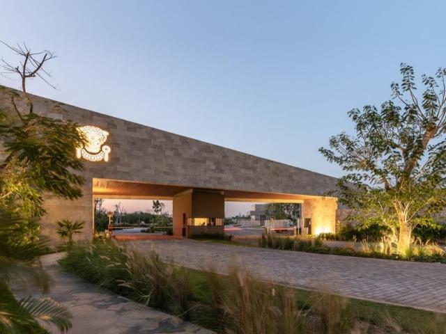 Lote Residencial en Venta en M?rida en Privada Compostela, Zona Country