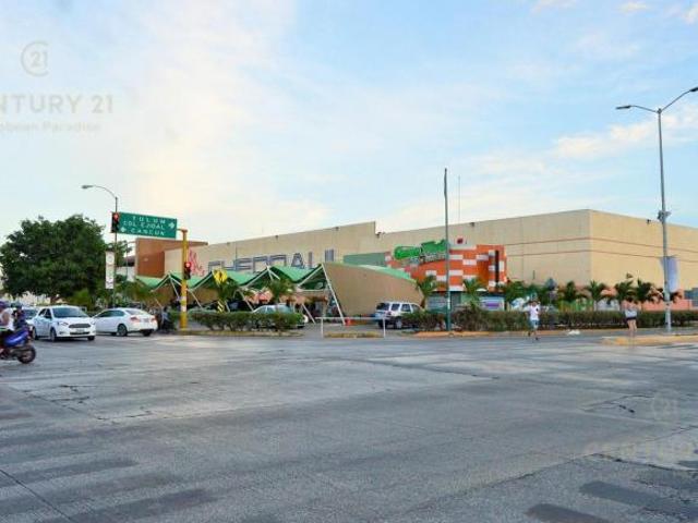 Lote Residencial en Venta en Cruz de Servicios Playa del Carmen | P4532