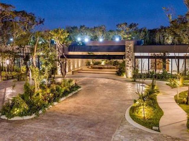 LOTE RESIDENCIAL EN VENTA EN PLAYA DEL CARMEN EN VALENIA CLUB RESIDENCIAL LB 232