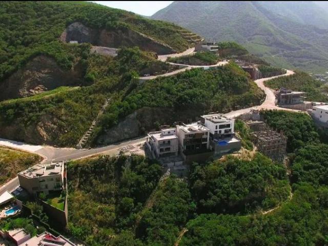 LOTE RESIDENCIAL EN VENTA 1,011.66 M2 JARDINES DE SAN AGUSTIN