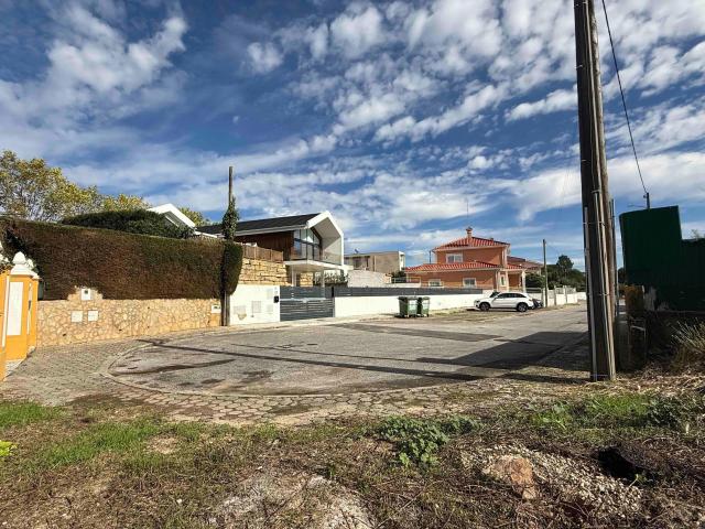 Lote terreno c/ 980m2 p/ moradia térrea Venda do Pinheiro Mafra