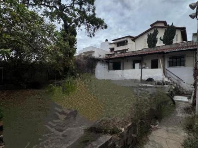 Lote / Terreno com 1 quarto à venda em Belo Horizonte, no bairro Ouro Preto
