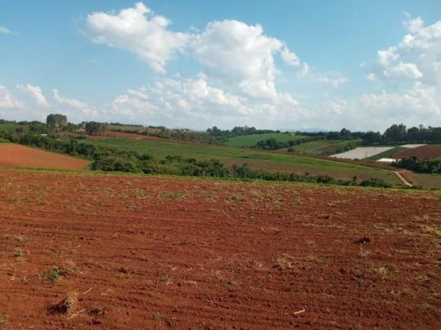 Lote / Terreno com 1 quarto à venda em Pouso Alegre, no bairro Distrito Industrial