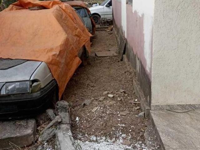Lote / Terreno com 3 quartos à venda em Belo Horizonte, no bairro Jardim Vitória